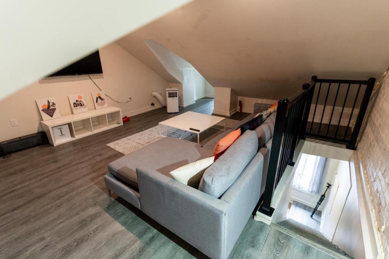 Lovely 2 Level Suite Hamilton Exterior photo